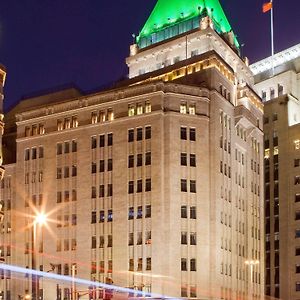 Fairmont Peace Hotel On The Bund